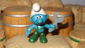 Smurfs Mechanic Smurf Green Overalls Wrench 20012 Rare Vintage Display Figurine