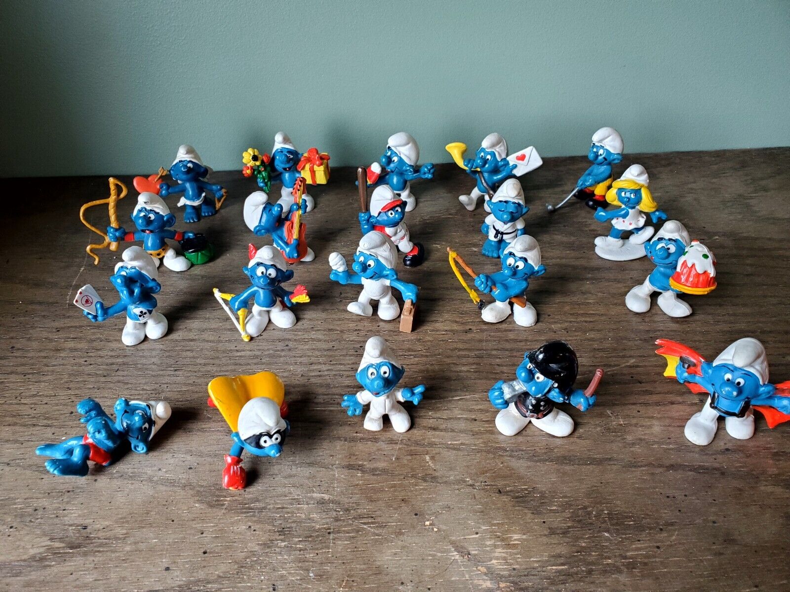 Lot of 20 Vintage Smurfs Figures Peyo Schleich Smurf Figurines 1960s - 1980s