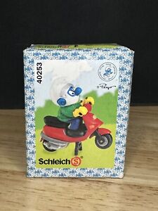 1998 Schleich Super Smurf Red Motor Scooter Moped 40253 New In Box The Smurfs