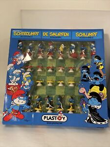 Vintage Peyo The Smurf's Smurfs 3D PVC Chess Set Plastoy New in Box Amazing Rare