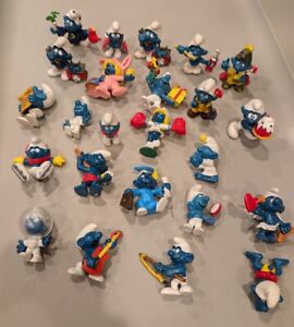 Huge lot of 24 Vintage Smurf PVC Figures Schleich PEYO Late 60s To Early 80s