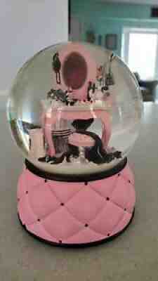 Victoriaâ??s Secret Musical Glitter Snow Globe, Plays La Vie En Rose