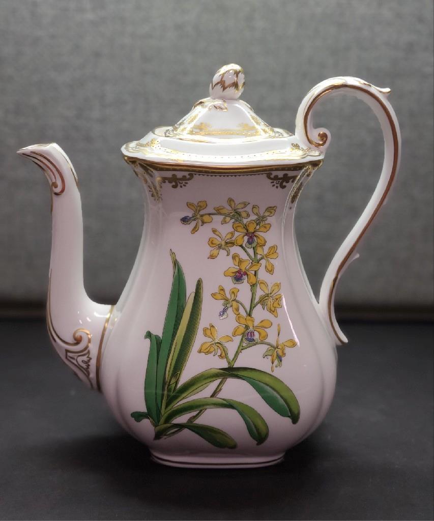 Spode England Stafford Flowers Coffee Pot and Lid (damage inside lid see photos)