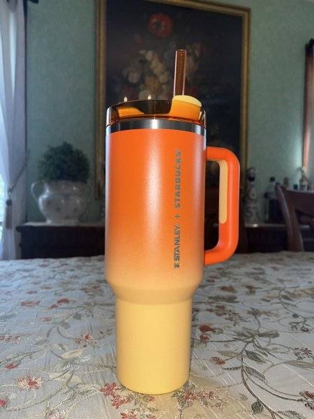 Stanley x Starbucks Philippines Exclusive, 40oz (Tangerine) - NEW. Summer Bears. - Sold on eBay November 4th, 2024 for $109.99