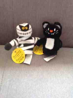 NWT STARBUCKS Finger Puppets 2002  Black Cat & Mummy Set of 2 - Sold on eBay Oct, 26th 2018 for $12.99