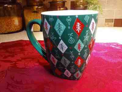 2002 Starbuck Barista Xmas 20 oz.Mega Mug, 5" tall, no chips/cracks - Sold on eBay Nov, 11th 2018 for $14.24
