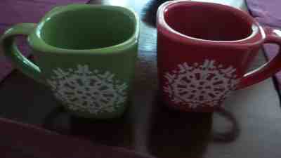 Starbucks Christmas Coffee Cup Holiday Mug 2004 Red Snowflake Square green LOT 2 - Sold on eBay Oct, 18th 2018 for $23.00
