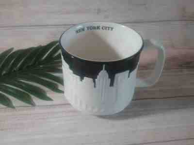 2010 Starbucks Coffee New York City Relief  Bone China 18 oz. Mug - Sold on eBay Nov, 12th 2018 for $7.95