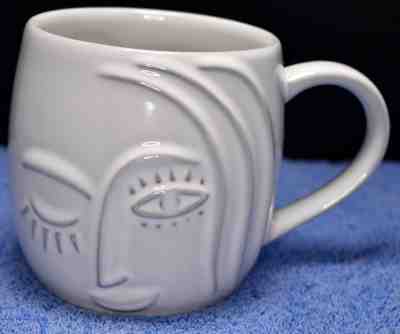 Starbucks 2013  Siren Winking Mermaid 14 oz Mug White - Sold on eBay Nov, 14th 2018 for $12.50