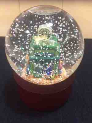 1999 Christmas Starbucks Musical Snow Globe Pike Place Market Limited Edition - Sold on eBay Nov, 16th 2018 for $49.99