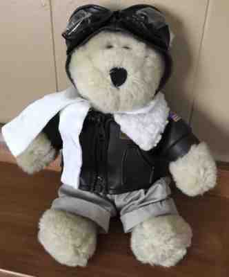 STARBUCKS 2004 32ND EDITION BEARISTA BEAR AVIATOR PILOT - Sold on eBay Nov, 4th 2018 for $7.50