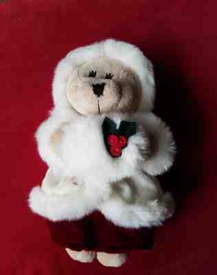 Starbucks Bearista 2004 Barista Bear 37th GIRL with White Winter Coat 11" Plush - Sold on eBay Nov, 2nd 2018 for $3.30