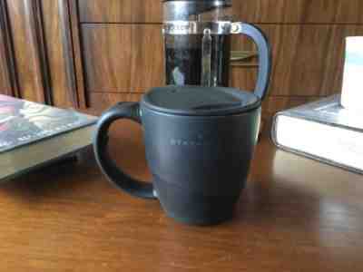 STARBUCKS COFFEE BARISTA 2001 BLACK RUBBER BOTTOM PLASTIC TRAVEL CUP MUG 12 OZ  - Sold on eBay Nov, 18th 2018 for $28.00