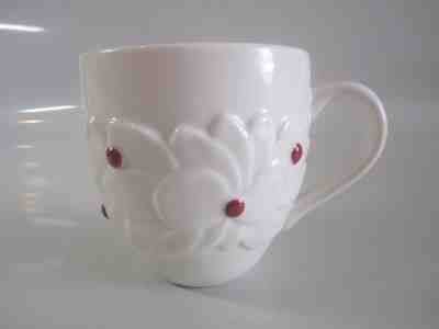  Starbucks ~ 2004 White Embossed Holly Mug w/Red Berries ~ 16 Ounces / Christmas - Sold on eBay Sep, 9th 2018 for $8.99