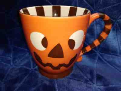 2007 Starbucks Orange Halloween Jack O' Lantern Pumpkin 18 oz Mug - Sold on eBay Nov, 8th 2018 for $8.90