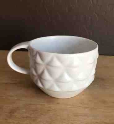 2013 Starbucks Raised 3D Pineapple Diamond White 14oz Coffee Tea Mug Cup - Sold on eBay Nov, 21st 2018 for $12.50