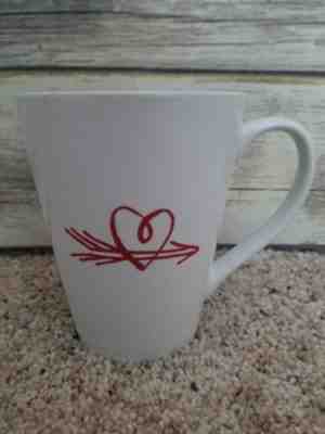 Starbucks Mug Cup 2014 Coffee Tea 13oz White Red Heart Arrow 4.5" Valentines Day - Sold on eBay Nov, 20th 2018 for $7.89