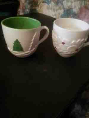 Starbucks Christmas Mugs (17 Ounce) Lot Of 2,   2004, And 2006 - Sold on eBay Nov, 24th 2018 for $7.99