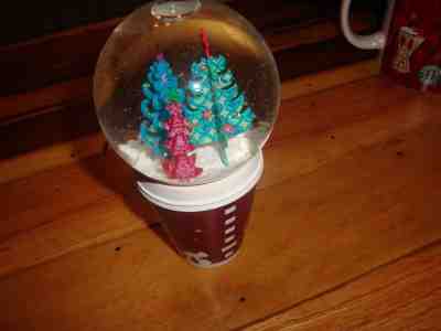 STARBUCKS COFFEE HOLIDAY 2006 UNIQUE CHRISTMAS SNOWGLOBE THREE TREES WITH STARS - Sold on eBay Nov, 25th 2018 for $9.99