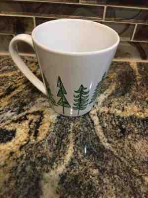 2015 Starbucks Coffee Green Christmas Tree Coffee Cup Mug 9.63 oz - Sold on eBay Nov, 28th 2018 for $14.99