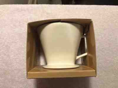 Starbucks Pour-Over Ceramic Brewer 2015 White NEW in Package - Sold on eBay Nov, 27th 2018 for $13.00