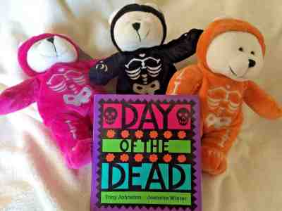 NWT 2004 Starbucks Bearista Bear 35th Skeleton Day of the Dead Set Collection  - Sold on eBay Dec, 1st 2018 for $75.00