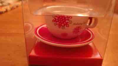 Starbucks Collectible Holiday Christmas Ornament 2007 White Red Snowflake NIB - Sold on eBay Nov, 25th 2018 for $4.00