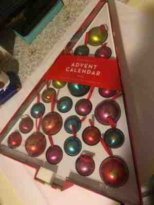 Starbucks Advent calendar 2015 Empty Complete - Sold on eBay Dec, 4th 2018 for $9.99