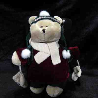 Starbucks 42nd Bearista 2005 Bear Boy with Christmas Mitten Hat & Scarf with Tag - Sold on eBay Dec, 16th 2018 for $21.59