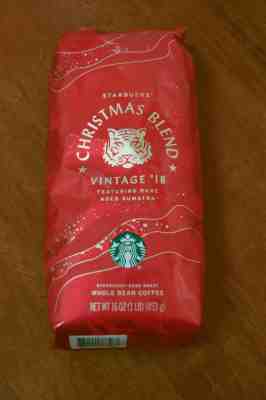 Starbucks Coffee 16 OZ Holiday Blend Vintage Dark Roast 2018 - Sold on eBay Feb, 13th 2019 for $14.00