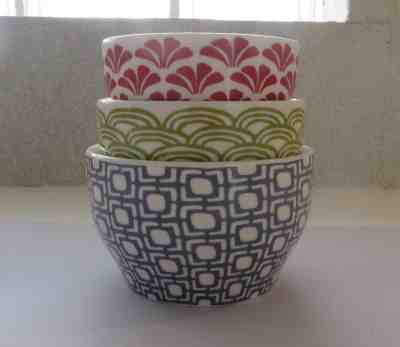 Starbucks nesting coffee tea cups 2009 bone china  - Sold on eBay Jan, 13th 2019 for $18.95