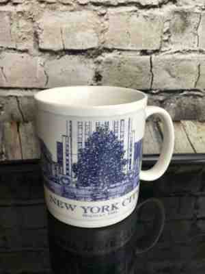 2006 Starbucks NYC New York City Holiday Coffee Mug Rockefeller Christmas Tree - Sold on eBay Feb, 22nd 2019 for $55.00