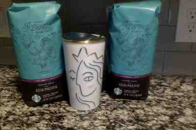 2017 starbucks anniversary crown gold siren mermaid 10 oz ceramic tumbler mug - Sold on eBay Feb, 22nd 2019 for $22.00