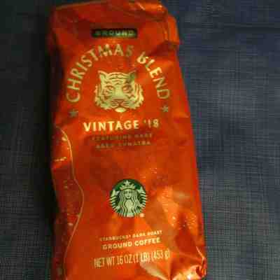 NEW Starbucks Christmas Blend Vintage 18 ground Coffee 1lb Bag Exp 4/24/2019  - Sold on eBay Feb, 22nd 2019 for $9.99