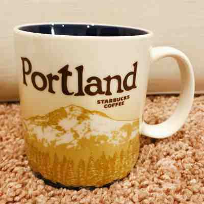 Starbucks Portland Mt. Hood City Collector Series 2012 16 oz Coffee Cup Mug  - Sold on eBay Jan, 2nd 2019 for $13.50