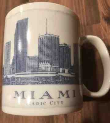 2008 MIAMI MAGIC CITY Starbucks Collector Series Mug  Cup 18 oz.  City Skyline - Sold on eBay Apr, 21st 2019 for $8.50