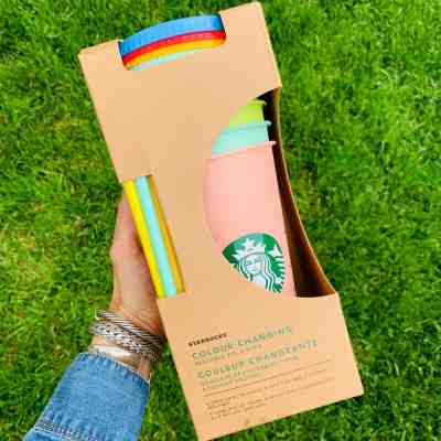 STARBUCKS COLOR CHANGING SUMMER 2019 Rainbow Reusable Cups 5 Pack New w/straws - Sold on eBay May, 9th 2019 for $65.00