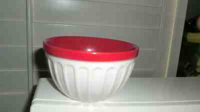 2007 Starbucks Ribbed Ice Cream Bowl, Ocean Red/White, 4 1/2" Wide, Ex. Cond. - Sold on eBay May, 12th 2019 for $9.95