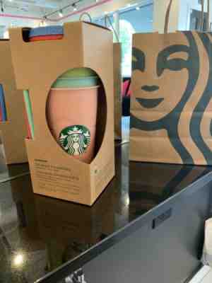 ***NEW*** 2019 Starbucks Color Changing Cups & Straws - Sold on eBay May, 12th 2019 for $51.00