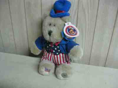 COLLECTIBLE 2002 STARBUCKS BEARISTA 20TH EDITION AMERICA BEAR WITH TAG - Sold on eBay May, 22nd 2019 for $14.99