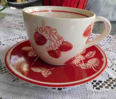 2007 Starbucks Coffee / Tea Cup & Saucer Strawberry Design Collection 13 oz - Sold on eBay Jun, 2nd 2019 for $15.99