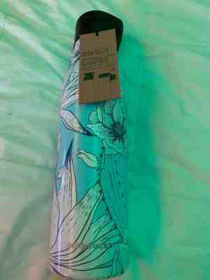NEW Summer 2019 FLOWER Starbucks Magnetic lid Stainless Steel Water Bottle 20oz - Sold on eBay Jun, 3rd 2019 for $20.00