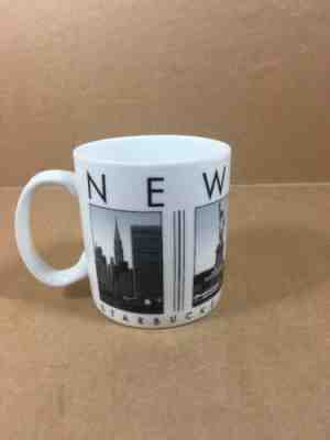 STARBUCKS City Scenes Series NEW YORK Large Coffee MUG 2005 - Sold on eBay May, 28th 2019 for $19.99