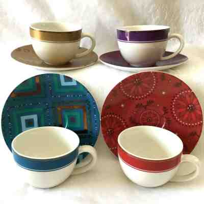 Starbucks Set of 4 Holiday Coffee Espresso 3oz Cups and Saucers 2006    - Sold on eBay Jun, 3rd 2019 for $18.00