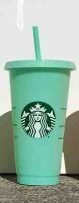 New Starbucks Color Changing Reusable Cold Cup 24oz Venti W/ Lid - Sold on eBay Jun, 10th 2019 for $18.00