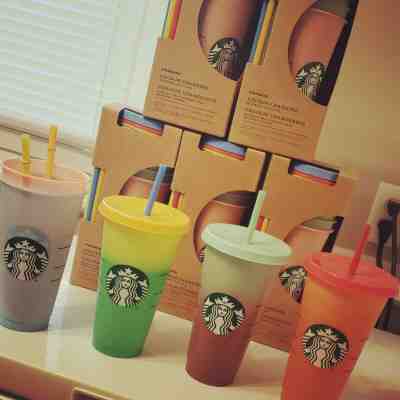 Starbucks Colour Changing Cups/SINGLE COLD REUSABLE COLOUR CHANGING CUP! - Sold on eBay Jun, 4th 2019 for $42.00