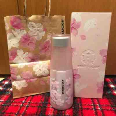 STARBUCKS JAPAN 2019 Sakura Series Rin Crave Water Bottle Blossom 16.9oz  - Sold on eBay Oct, 23rd 2019 for $62.79