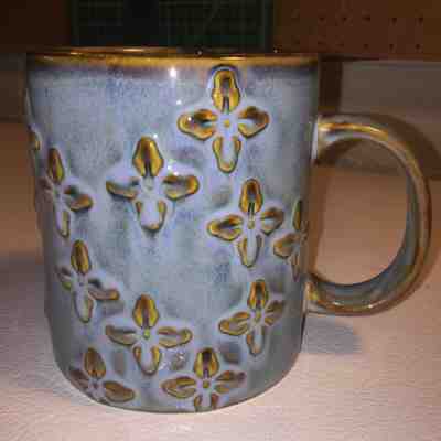 2008 Starbucks Blue Tan Embossed 4-Petal Flowers Coffee Mug Cup 16 oz FREE SHIP - Sold on eBay Oct, 22nd 2019 for $29.99