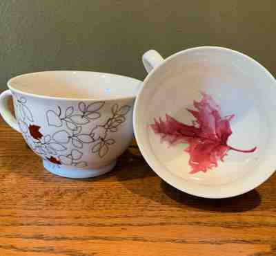 2 STARBUCKS 2007 Fall Autumn Leaves Coffee MUGS leaf Yellow Red 13 oz - Sold on eBay Oct, 21st 2019 for $18.98