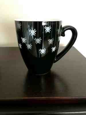 2002 Starbucks Retired Halloween Spider Mug Black and White 24 Oz - Used - Sold on eBay Oct, 15th 2019 for $18.95